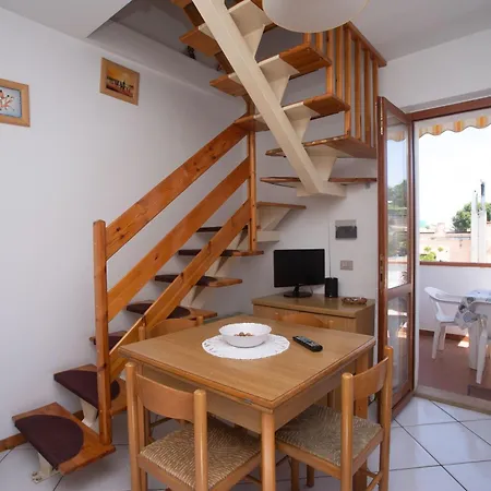 Appartamentino A Marcelli, Con Terrazzo E Posto Auto - M291 * Marcelli