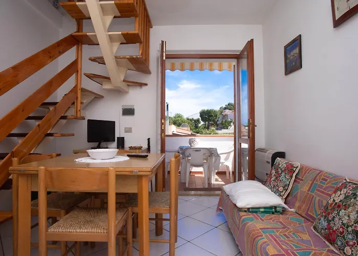 Appartamentino A Marcelli, Con Terrazzo E Posto Auto - M291