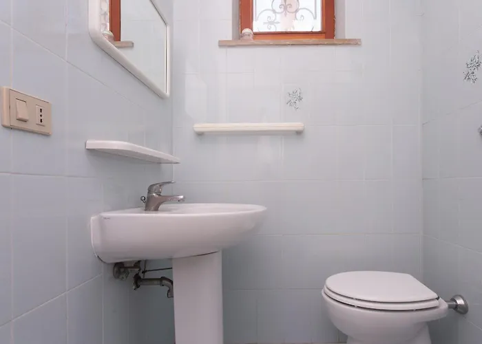 Appartamentino A Marcelli, Con Terrazzo E Posto Auto - M291 Apartman